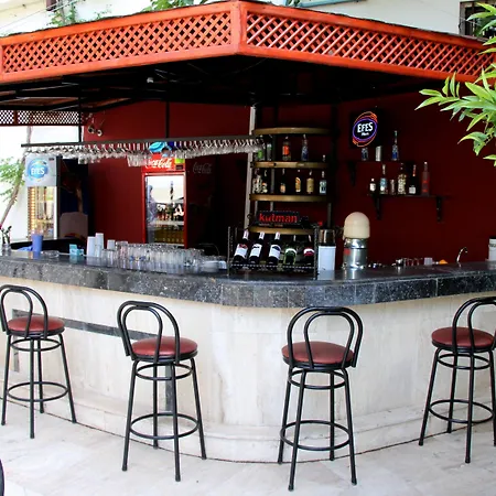 Idyros Couette-café Kemer