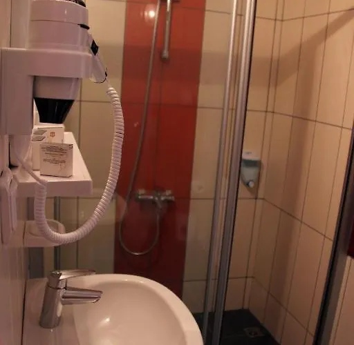 Idyros Bed & Breakfast 3*